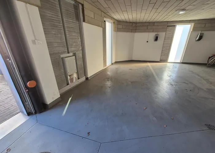 Jokai Corner Apartment *